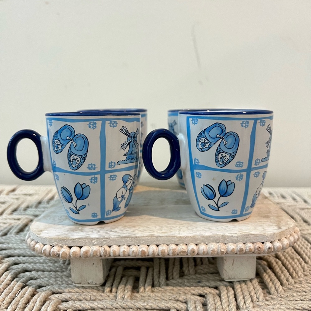 Lot of 4 Holland Blue and White Ceramic Mug Set